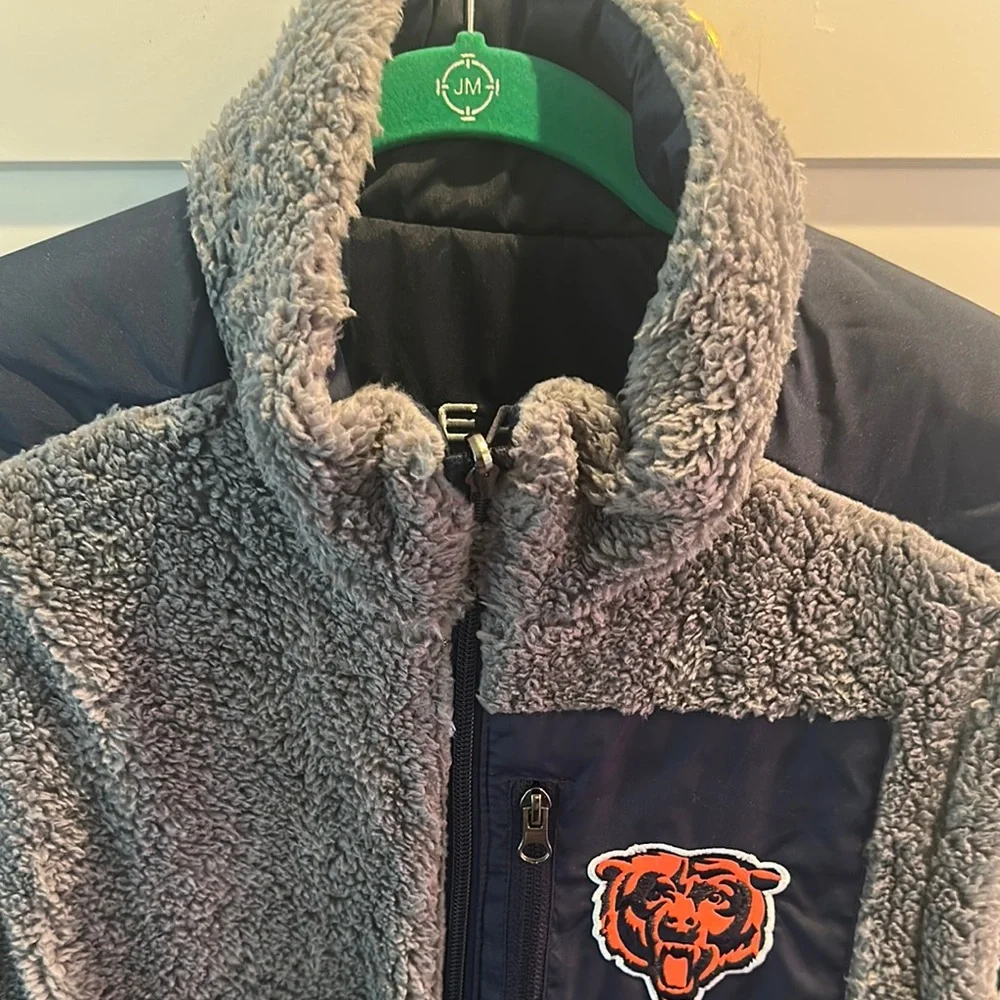Chicago Bears Navy and Orange Puffer Vest - Picture 11 of 15